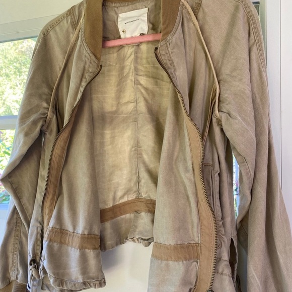 Anthropologie tan ruffled bomber jacket light sand  XS - Picture 8 of 10
